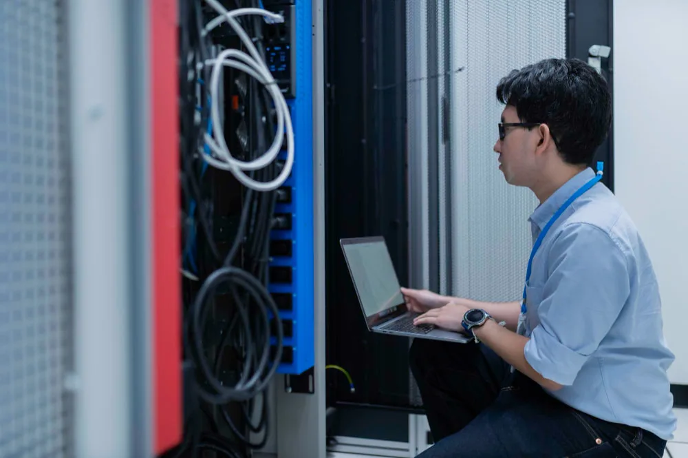 5 reasons why on premise data center regaining ground in financial services